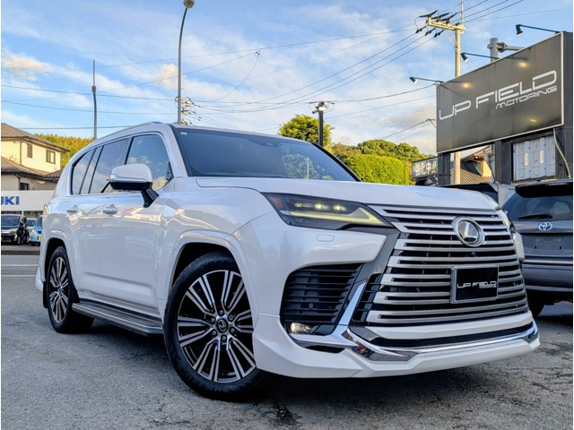LX 600 4WD リアエンターテイメントシステム