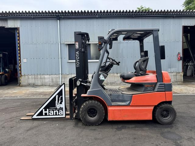 トヨタL&F 電動フォークリフト 19220