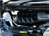 2000cc直噴4気筒エンジン&エクストロニックCVTにより、市街地および高速走行での十分なパワーと17.2km(JC08モード)の低燃費を実現します。