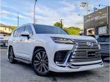 LX 600 4WD リアエンターテイメントシステム