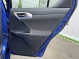 内装クリーニングも行っております。専門スタッフが愛車をピカピカに仕上げさせていただきます。