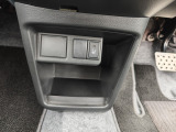 【持込取り付けOK】 以前使っていたカーナビやオーディオを取り付けて欲しい・・。オークションで落札したオーディオがあるんだけど・・・。 当店は部品取り付けのプロ集団です。是非安心してお任せください。