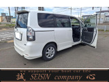 ヴォクシー 2.0 ZS 4WD リアヒーター/車検令和10年4月
