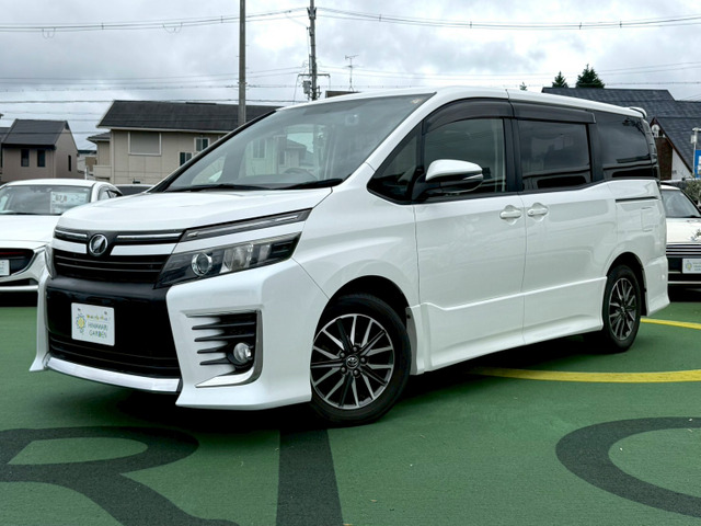 ヴォクシー 2.0 ZS 禁煙車/純正ナビ/バックカメラ/ETC