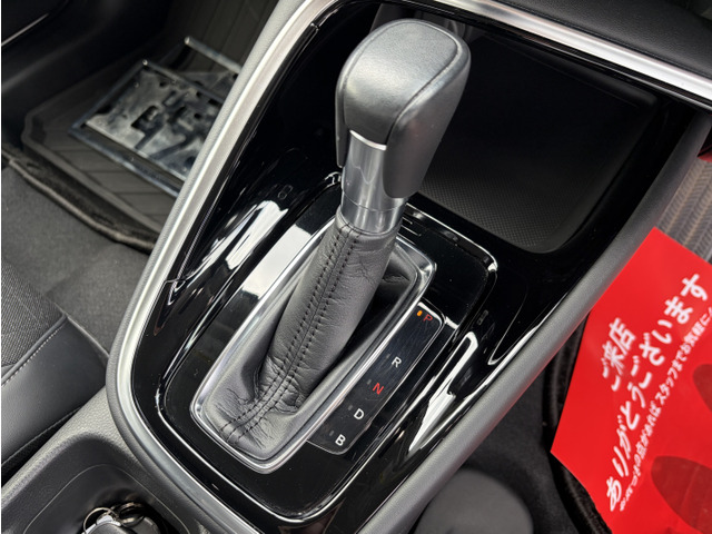 ホンダ ヴェゼル 1.5 e:HEV Z 4WD 寒冷地仕様 純正Gathersナビ の中古