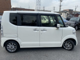自動車保険もご相談ください。当店は三井住友海上、あいおいニッセイ同和損保の代理店です。保険担当が万一の際は連携を取って迅速にご対応致します。代車・レンタカーもご用意できますのでご安心ください。
