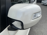 程度が悪い車が安いのは当たり前です。当店はコストを安く!薄利多売価格設定でお客様が良質安価な車両に出会える事にこだわっております。少し年式が古くても程度の良い車両は沢山あります!