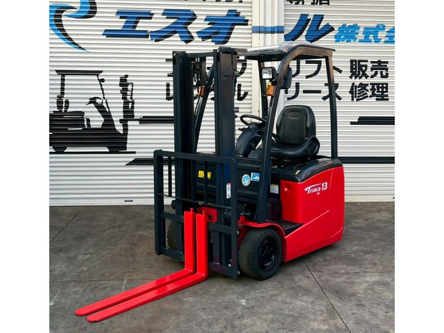 ニチユ バッテリーフォークリフト 3.0M1.3t