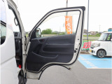 ☆★遠方のお客さま★☆ 実車を見れなくても安心して下さい。外装・内装・装備品、気になることは何でもお聞きください。キズが気になる個所があればその部分の写真を送らせて頂きます♪