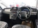 デリカD:5 2.2 P 4WD 登録済未使用車 11型ナビ TV