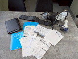 ディーラー整備記録簿(取扱い説明書、スペアキー、充電ケーブル等そろっております)