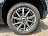 ●アルミホイールを装着しています☆お車を購入される際、ご不明な点があると思いますが、困ったらお気軽にご相談下さい!別途お好みのホイールなどありましたらお申し付けください☆