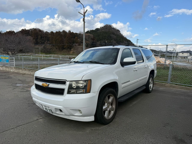 シボレー サバーバン 1500 LT 5.3 V8 の中古車詳細 (164,000km