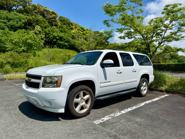 シボレー サバーバン 1500 LT 5.3 V8 の中古車詳細 (164,000km