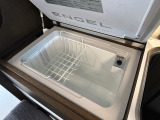 キッチンには40L冷蔵庫!