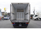 新車注文も扱っております。未使用の車などお得で納期が早いトラックもたくさん置いてありますのでご覧ください。