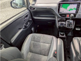 助手席シートアングルです。運転席回りだけでは把握できない部分も撮影いたします。