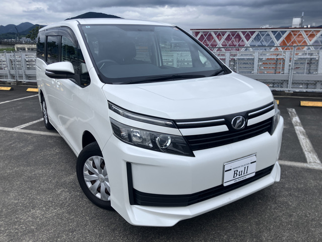 ヴォクシー 2.0 X Cパッケージ ウェルキャブ スロープタイプI 車いす2脚仕様 