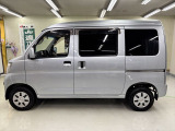 【全国納車OK】 現車をご覧になれないお客様でも、安心してお車をご購入いただける環境を整えております。 色々な角度から撮影したたくさんの画像など豊富な資料送りいたしております。