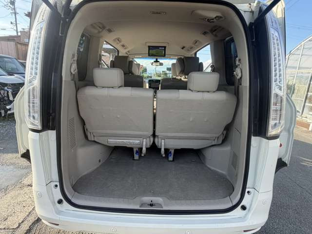 日産 セレナ 2.0 20G 4WD 両側電動スライドドア 全周囲カメラ TV の