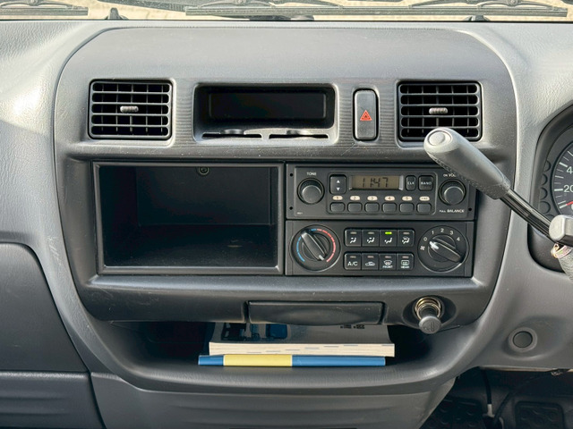 マツダ ボンゴバン 1.8 DX ワイドロー の中古車詳細 (27,379km