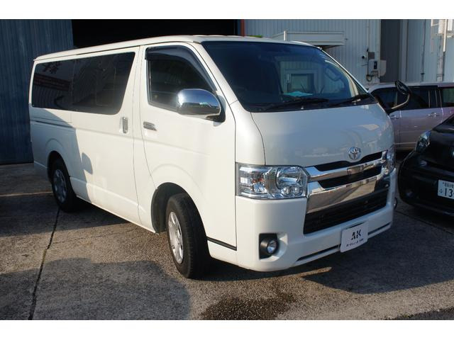 トヨタ ハイエースバン 