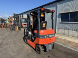 トヨタL&F 電動フォークリフト 19337