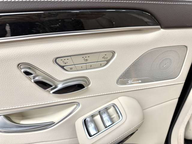 メルセデス・ベンツ Sクラス ロング AMGライン S63仕様 白内装