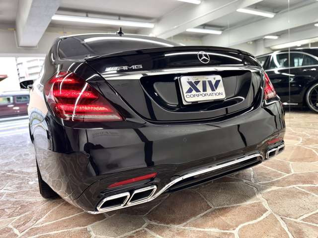 メルセデス・ベンツ Sクラス ロング AMGライン S63仕様 白内装