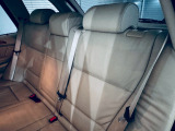 【納車後】弊社は納車後のアフターサービスに力を入れております。中古車は、買った後の心配がつきものだと思います。遠方の方でも安心していただけるよう、お近くの整備工場を紹介させていただきます。【整備】