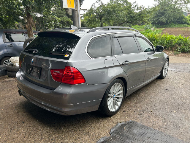 BMW 3シリーズツーリング 325i 直列6気筒 N52エンジン の中古車詳細