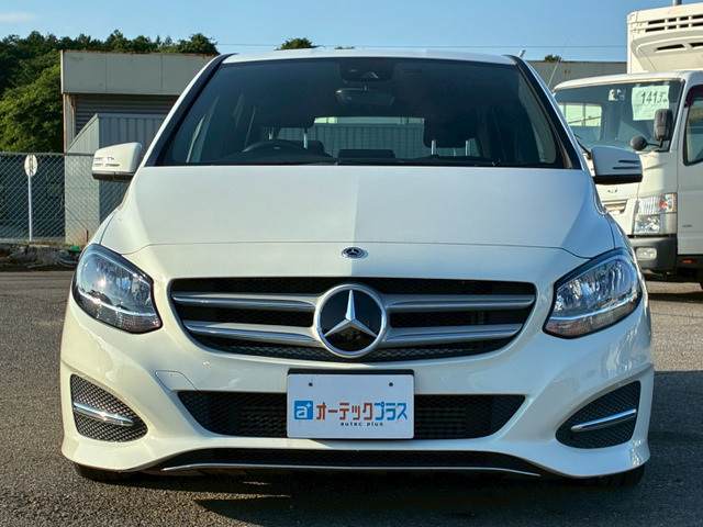 メルセデス・ベンツ Bクラス B180 純正ナビ フルセグ バックモニター