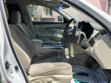 運転席 目立つような傷等ありません。
