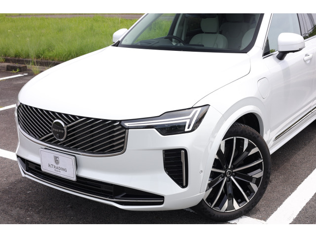ボルボ XC90 ウルトラ T8 AWD プラグインハイブリッド ブライト