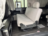 【全国納車OK】 現車をご覧になれないお客様でも、安心してお車をご購入いただける環境を整えております。 色々な角度から撮影したたくさんの画像など豊富な資料送りいたしております。