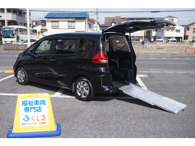 フリード+ 1.5 ハイブリッド G ホンダセンシング