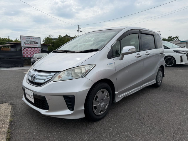 フリードハイブリッド 1.5 中古販売・平成24年・ハイブリッド車