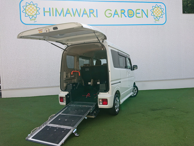 エブリイワゴンウィズ 車いす移動車 左右分割式リアシート付車椅子移動車 オートステップ 補助席