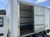 助手席側サイド扉付き!荷室カギ有り!