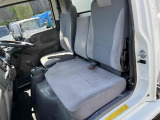 車内3人乗り仕様!