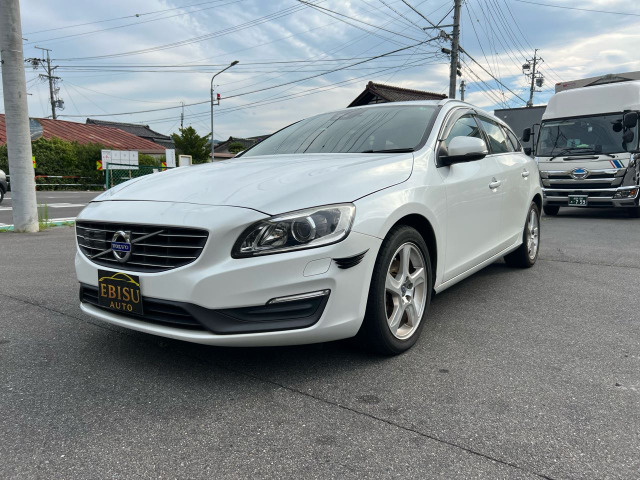 V60 T5 Rデザイン ETC ドラレコ付き ホワイト革シート