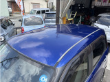 雹害車といって天井が雹によってうっすらへこんでいます。これがお得な理由です