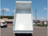 ★荷台内寸:3,400&times;2,060&times;320★