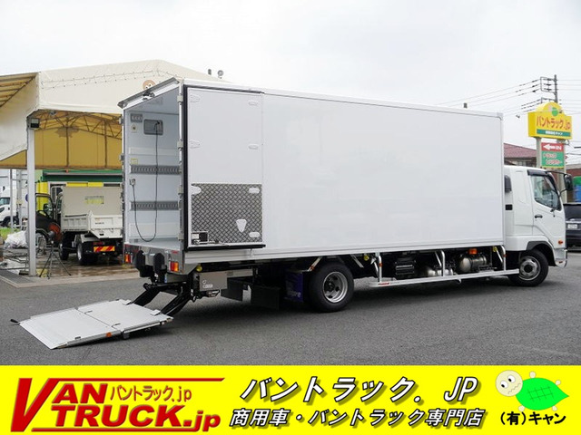 ファイター 冷蔵冷凍車 4t ワイド 寝台 低温 格納ゲート