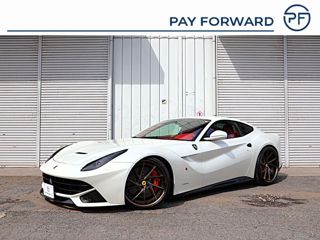F12ベルリネッタ F1 DCT フロントリフター・LEDカーボンステアリ
