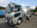 UDトラックス コンドル ミキサー車