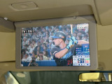 【フリップダウンモニター】装備。ミニバンで人気のオプション装備付きです。