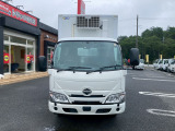 デュトロ  2t積・冷凍冷蔵車・4WD・全低床・MT