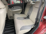 ☆後部座席の足元も広々してます!お問い合わせはTEL06-6430-1230 E-mail cars_genesis2007@yahoo.co.jpまで!!☆