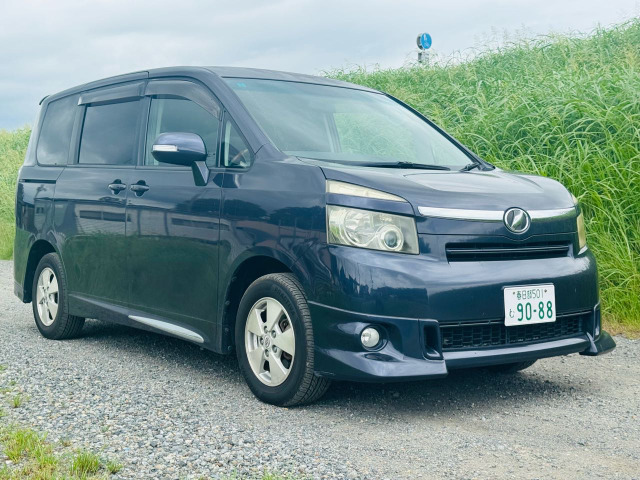トヨタ ヴォクシー 70万円以下の中古車 | 中古車情報・中古車検索なら